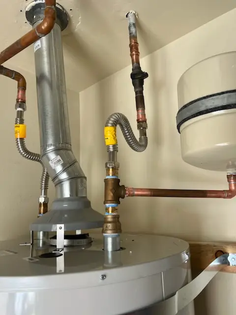 Water heater installation and plumbing repair in White Knoll